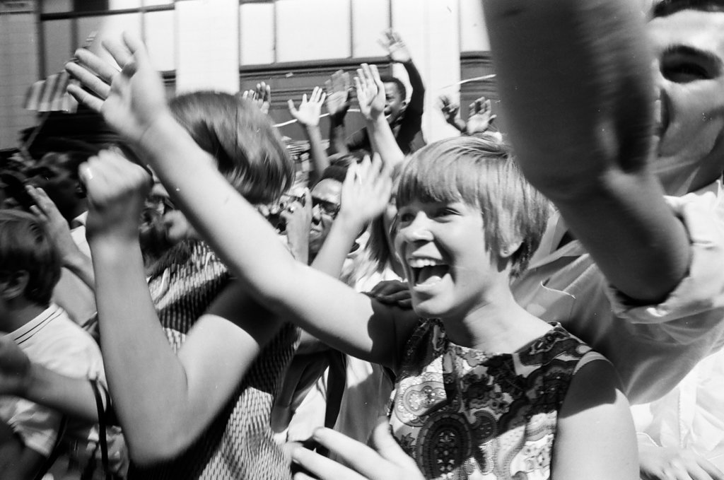 Crowds line State Street to watch Apollo 11 parade - Larry Graff for Chicago Sun-Times