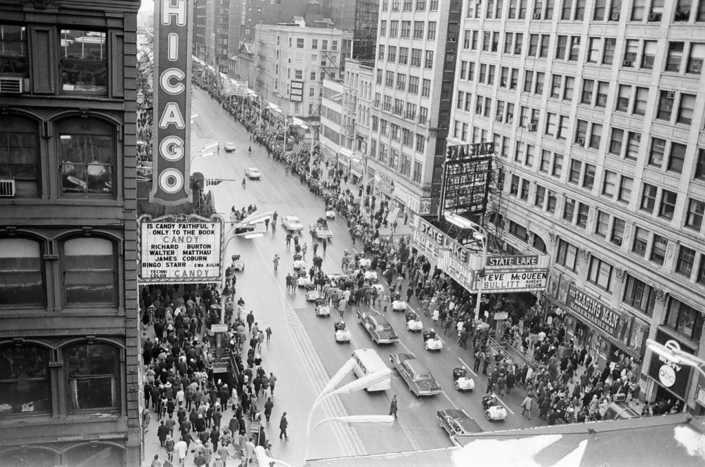 Apollo 11 astronauts parade down State Street - Perry C. Riddle for Chicago Sun-Times