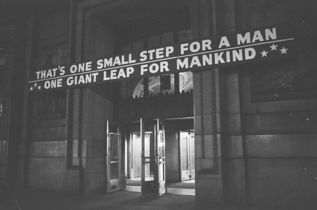 Preparations on State Street for Apollo 11 astronauts arrival - Larry Nocerino for Chicago Sun-Times