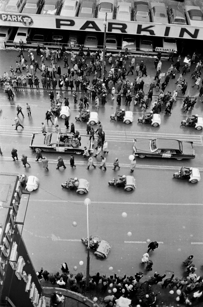 Apollo 11 astronauts parade down State Street - Perry C. Riddle for Chicago Sun-Times