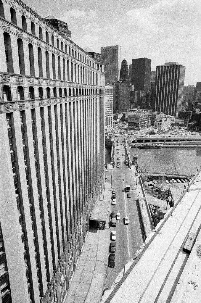 Garment Center under construction - Henry Herr Gill for Chicago Sun-Times