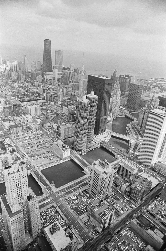 Wolf Point building under construction - Bob Fila for Chicago Sun-Times