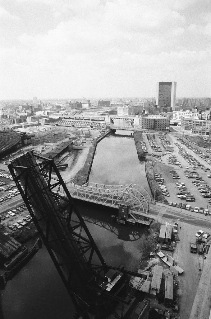 Garment Center under construction - Henry Herr Gill for Chicago Sun-Times
