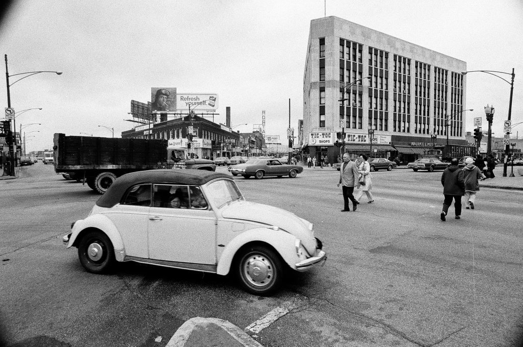 Portage Park neighborhood scenes - Henry Herr Gill for Chicago Sun-Times