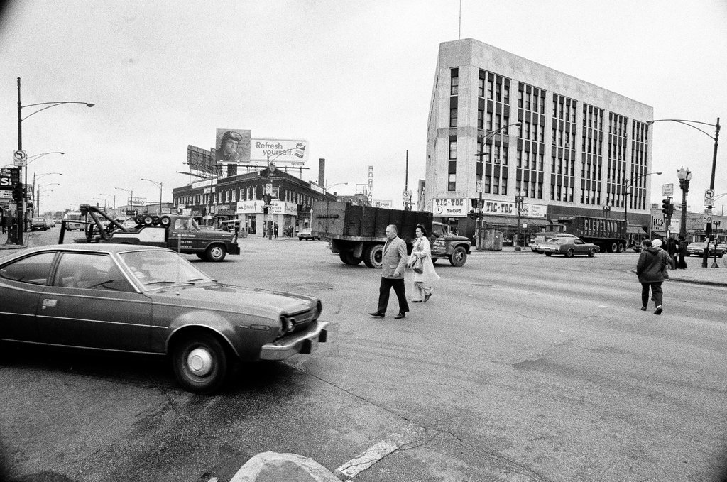 Portage Park neighborhood scenes - Henry Herr Gill for Chicago Sun-Times