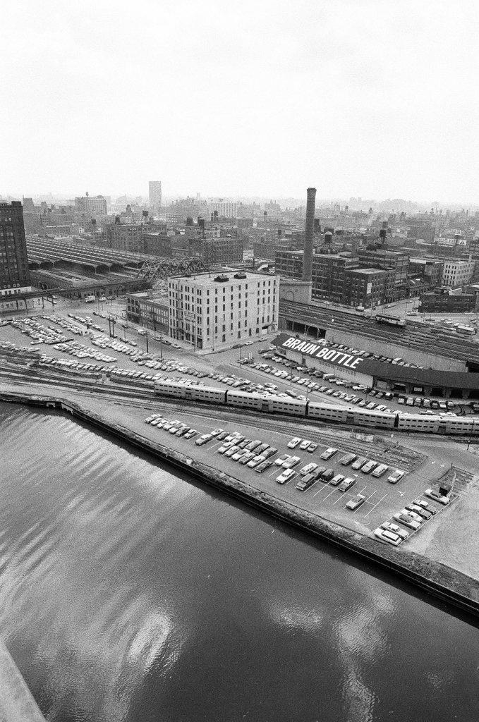 Garment Center under construction - Henry Herr Gill for Chicago Sun-Times