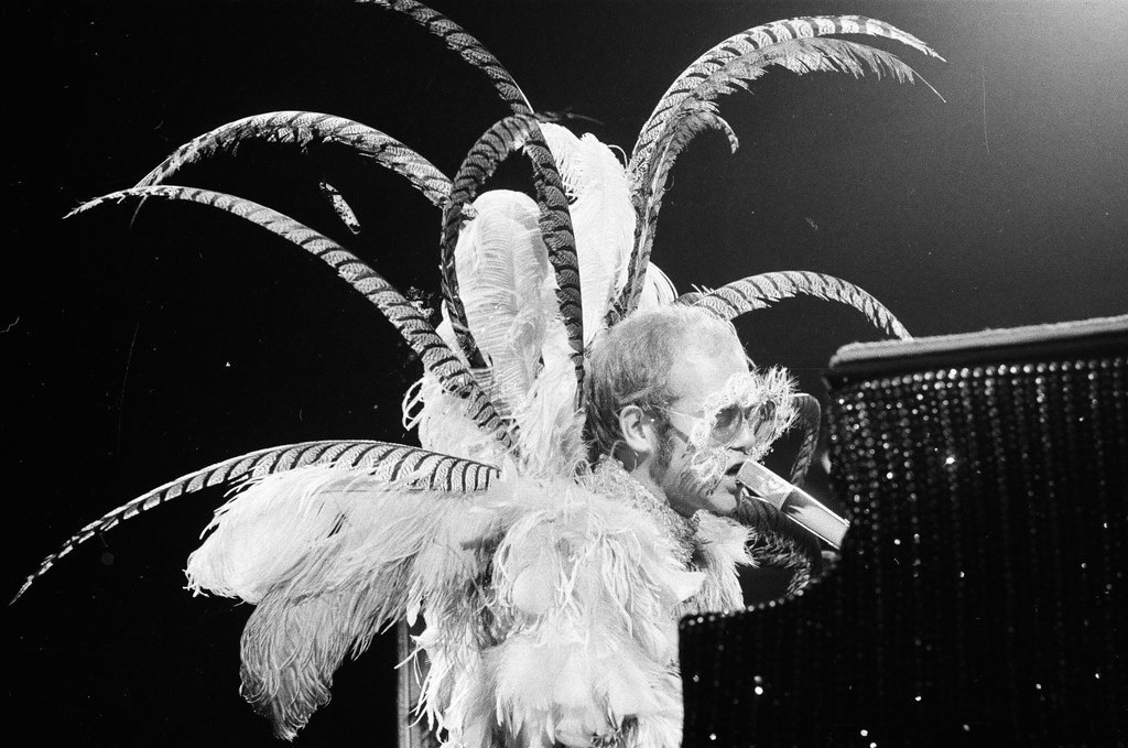 Elton John in concert - Chuck (Charles) Kirman for Chicago Sun-Times
