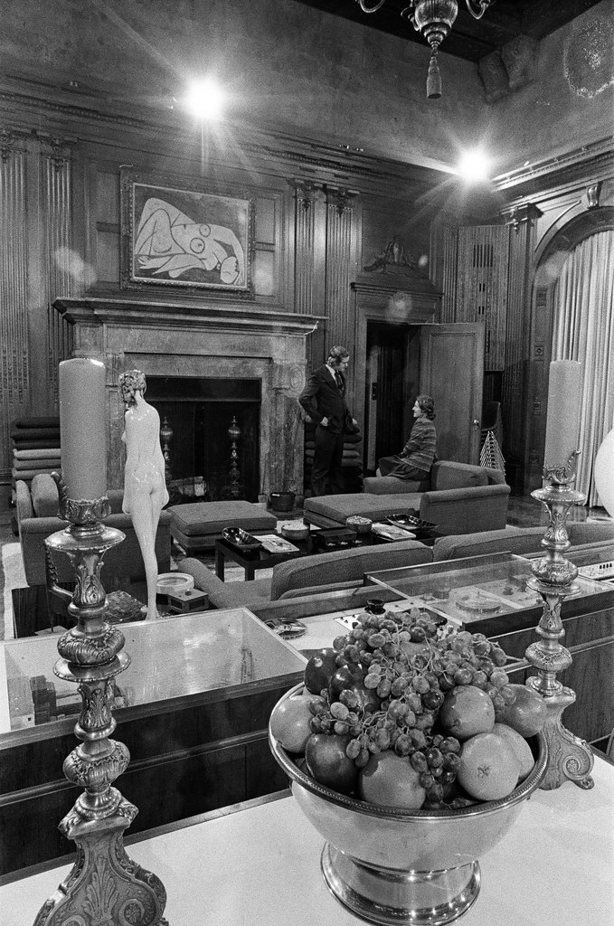 Playboy Mansion interiors - Don Bierman for Chicago Sun-Times