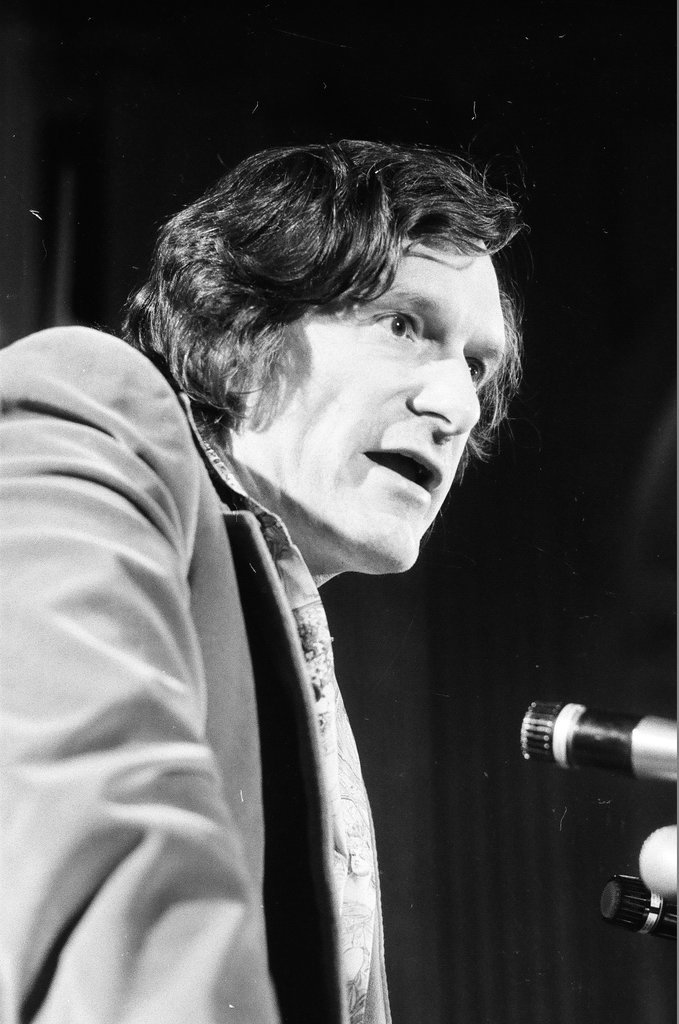 Hugh Hefner speaks at a press conference about suicide of executive assistant - Jerry Tomaselli for Chicago Sun-Times