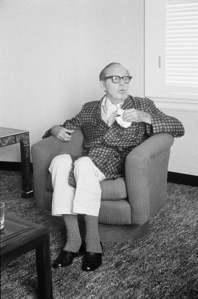 Jack Benny at an interview - Charles Krejcsi for Chicago Sun-Times