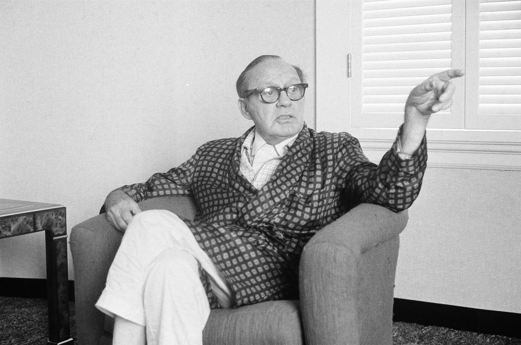 Jack Benny at an interview - Charles Krejcsi for Chicago Sun-Times