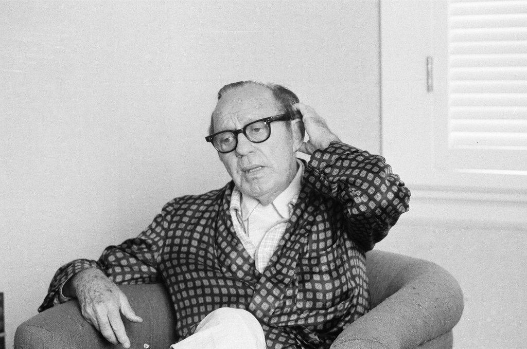 Jack Benny at an interview - Charles Krejcsi for Chicago Sun-Times