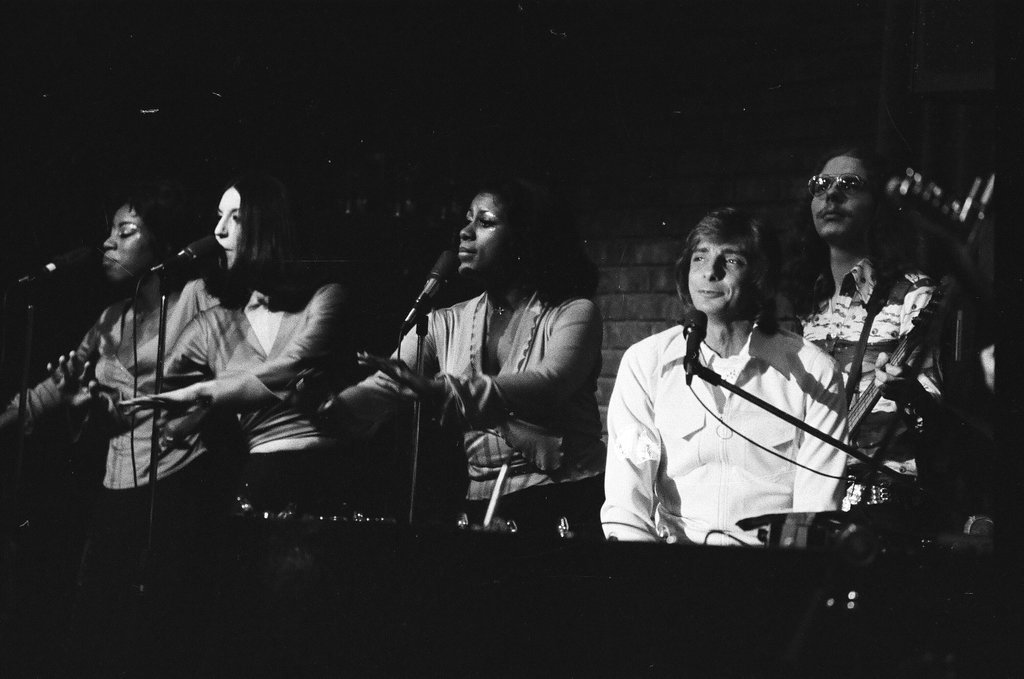 Barry Manilow performs at Mister Kelly's - Duane Hall for Chicago Sun-Times