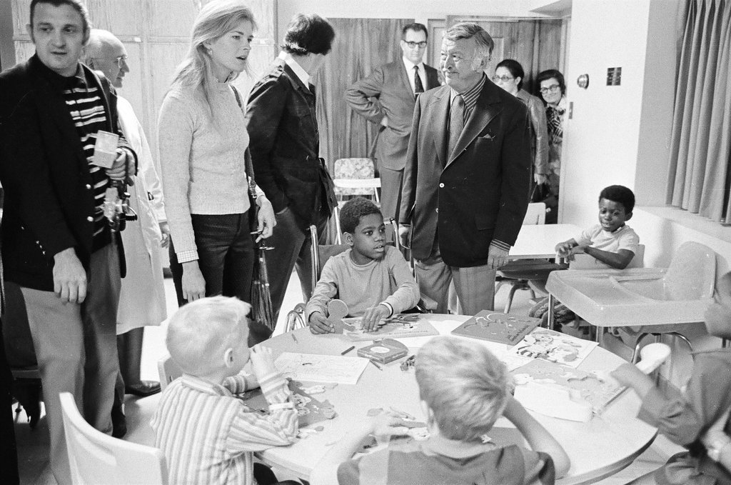 Candice Bergen visits La Rabida Children's Hospital - Peters (Clarence or Pete) for Chicago Sun-Times