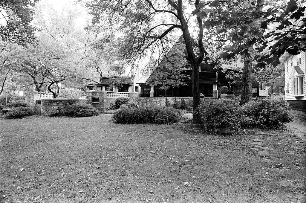 Former Frank Lloyd Wright home in Oak Park - William (Bill) Deluga for Chicago Sun-Times