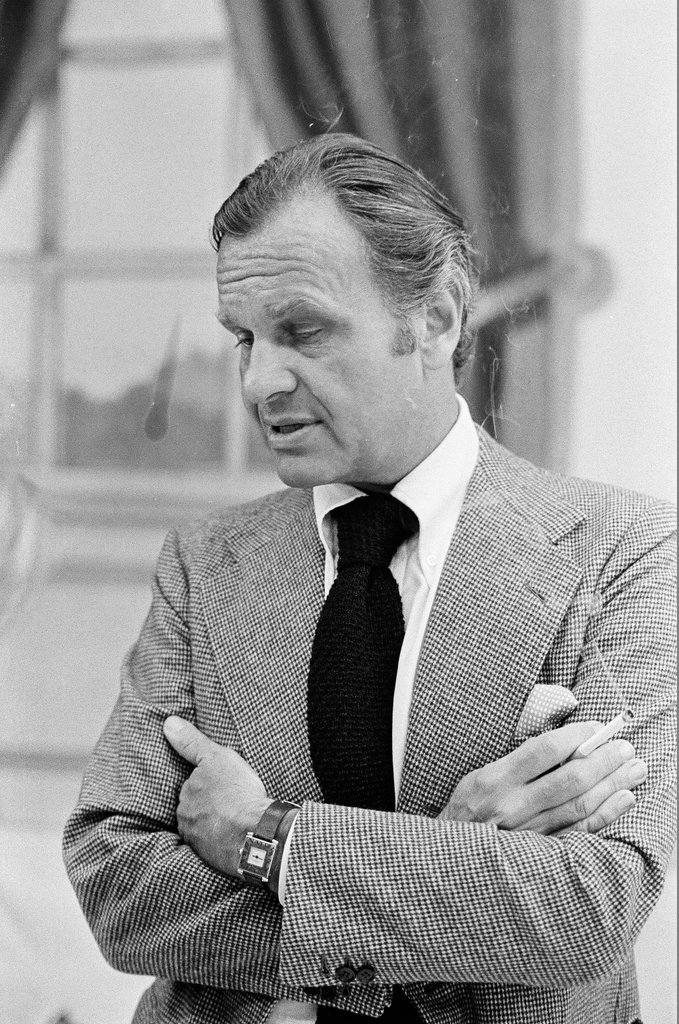Bill Blass smoking cigarette - Henry Herr Gill for Chicago Sun-Times