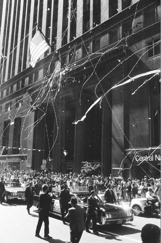 Parade for Apollo 15 astronauts - Duane Hall for Chicago Sun-Times