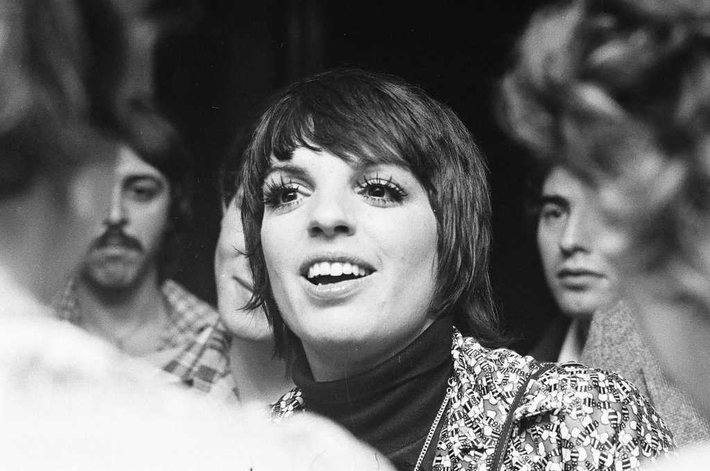 Liza Minnelli at a reception - Don Bierman for Chicago Sun-Times