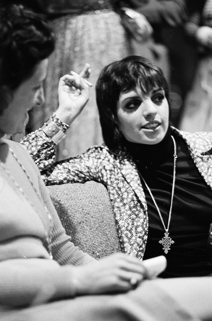 Liza Minnelli at a reception - Don Bierman for Chicago Sun-Times