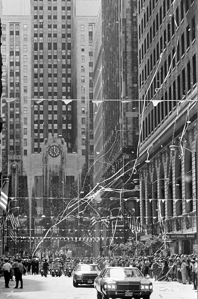 Parade for Apollo 15 astronauts in the Loop - John H. White for Chicago Sun-Times