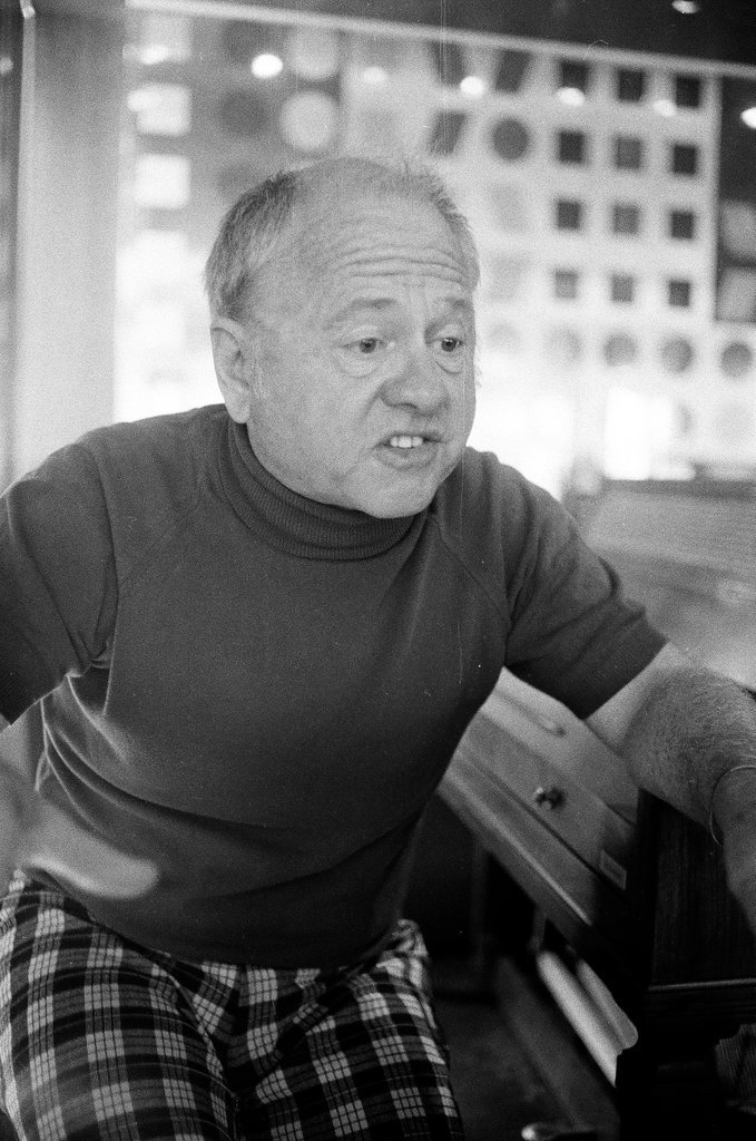 Mickey Rooney sitting at a piano - Bob Fila for Chicago Sun-Times