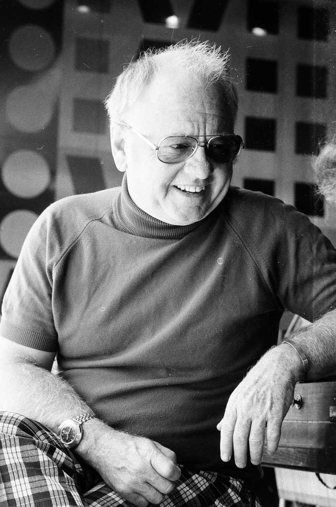 Mickey Rooney sitting at a piano - Bob Fila for Chicago Sun-Times