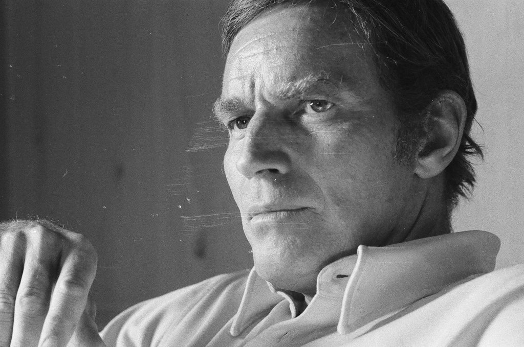 Charleton Heston sitting in a chair - Chuck (Charles) Kirman for Chicago Sun-Times