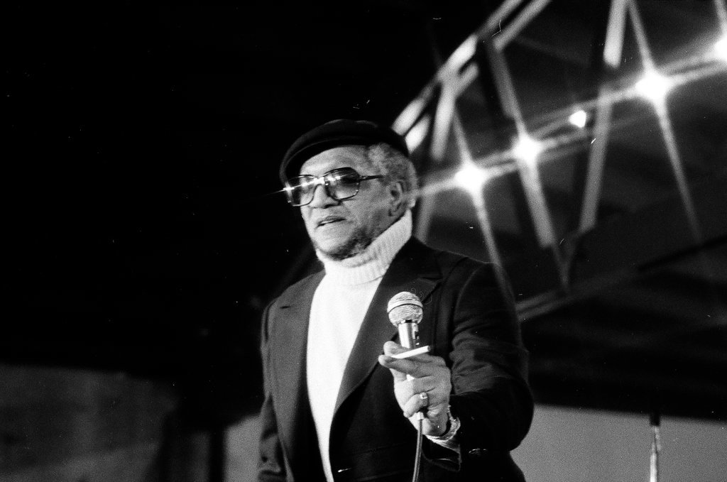 Redd Foxx performs stand up at Cook County Jail - Howard D. Simmons for Chicago Sun-Times
