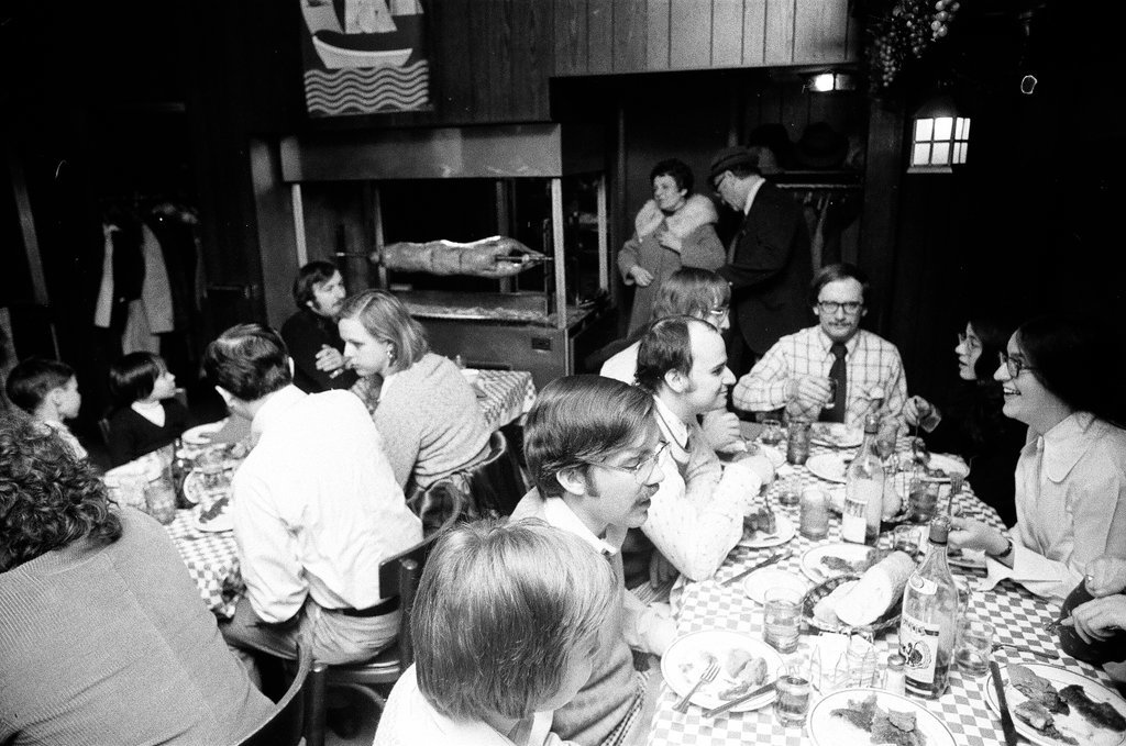 Patrons of Greek Islands restaurant - Chicago Sun-Times