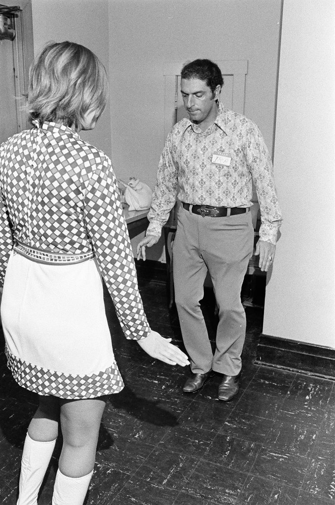 Students in a disco class - Chicago Sun-Times