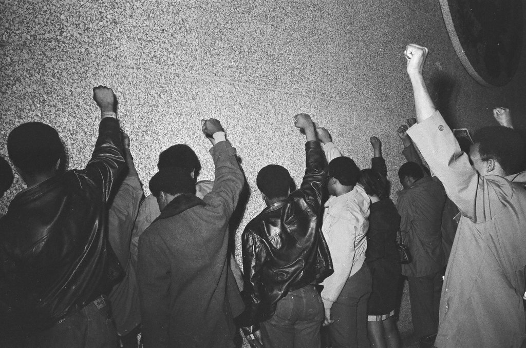 Abbie Hoffman and others at demonstration outside Federal Building - Chicago Sun-Times