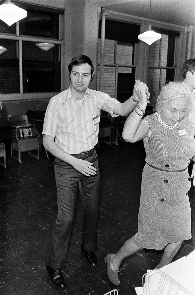Students in a disco class - Chicago Sun-Times