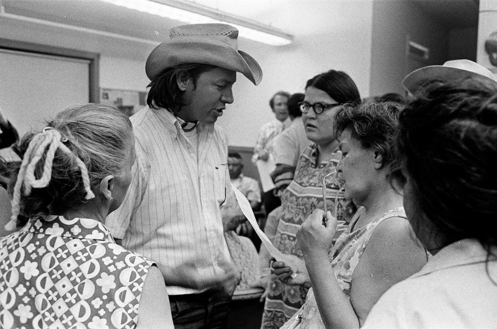 Native Americans meet with officials to discuss housing - Chicago Sun-Times