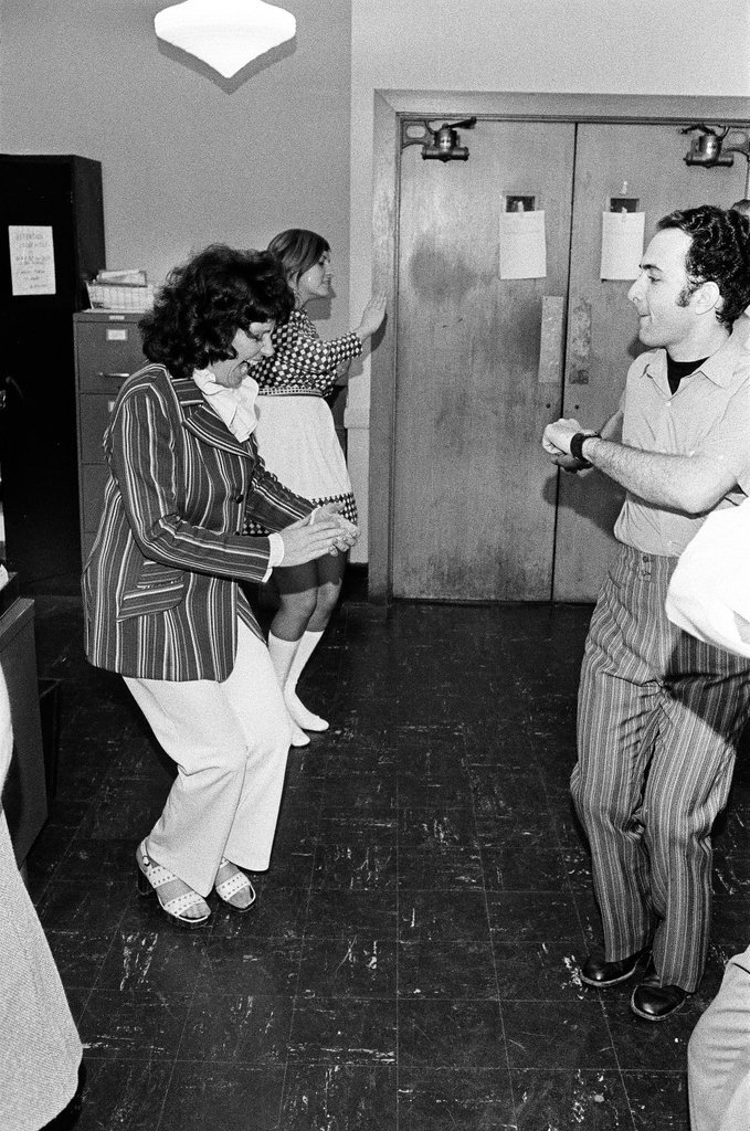 Students in a disco class - Chicago Sun-Times