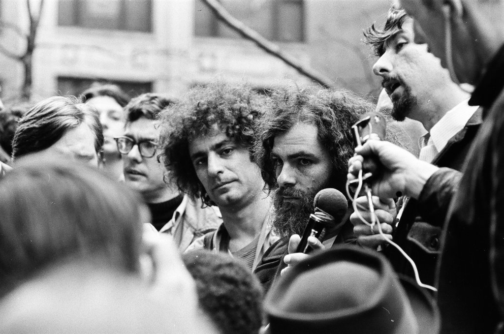 Abbie Hoffman and others at demonstration outside Federal Building - Chicago Sun-Times