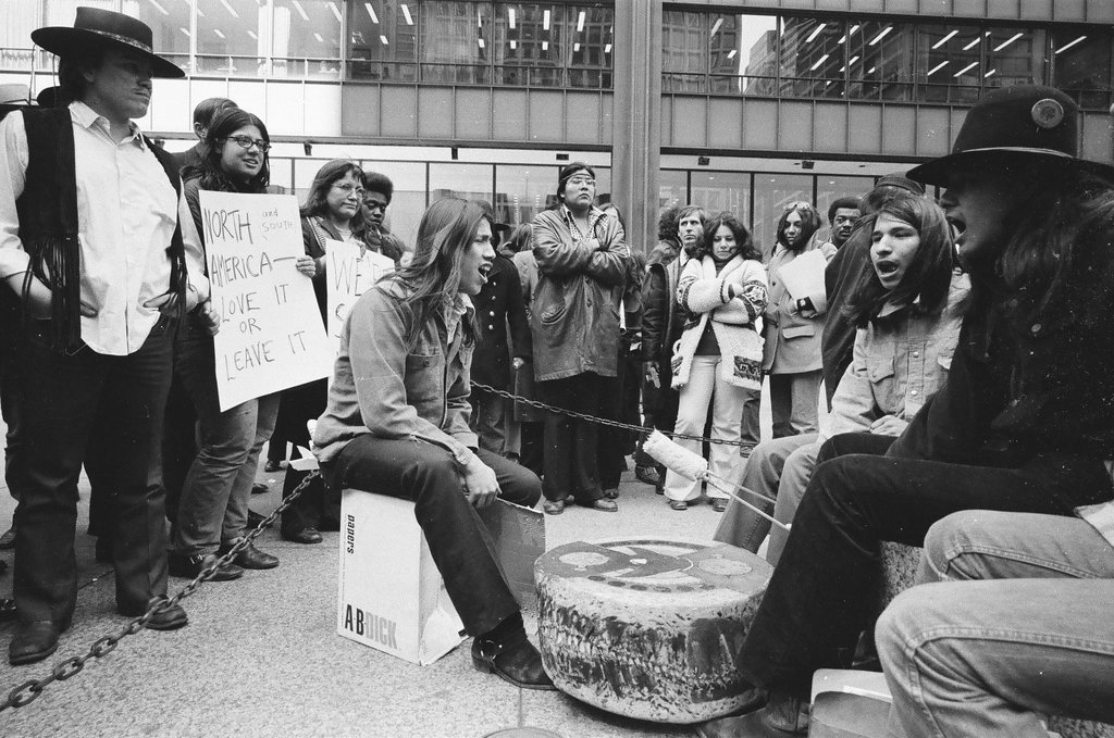Native American demonstration at Civic Center - Chicago Sun-Times