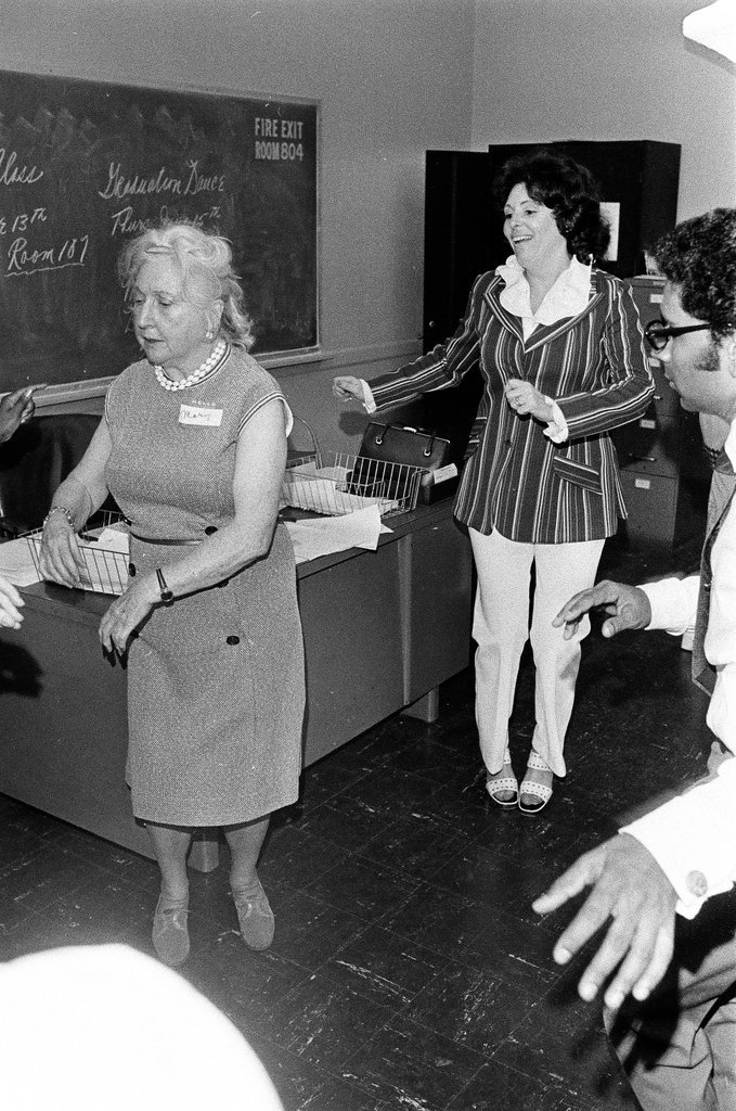 Students in a disco class - Chicago Sun-Times