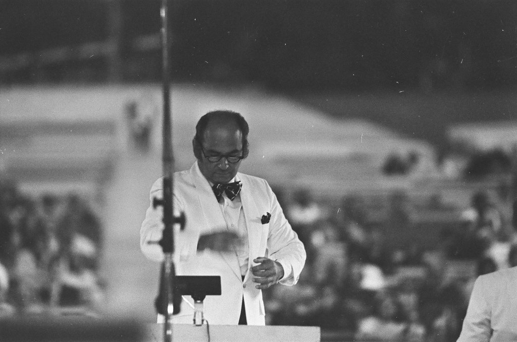Rainy concert at Grant Park band shell - Chicago Sun-Times