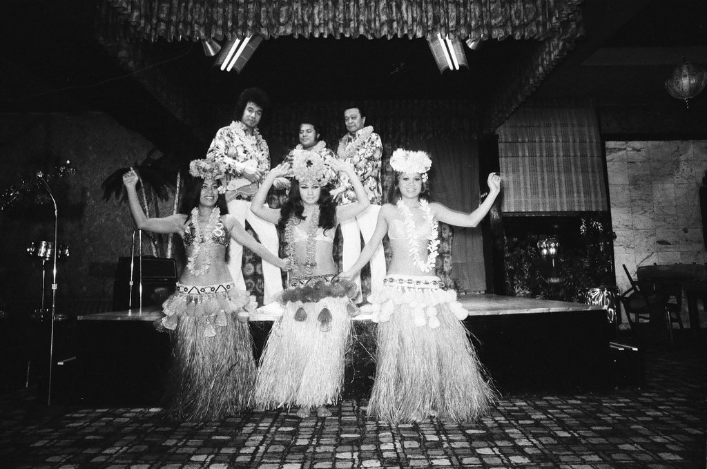 Dancers at Shanghai Lil's - Chicago Sun-Times