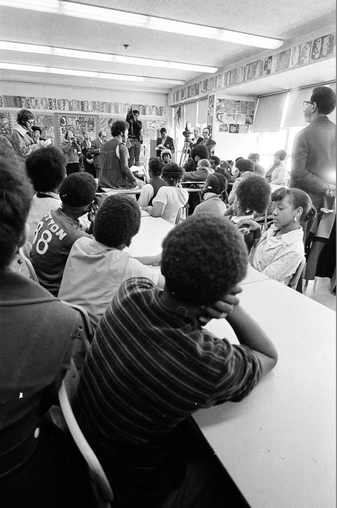 Jesse Jackson speaks in a classroom - Chicago Sun-Times