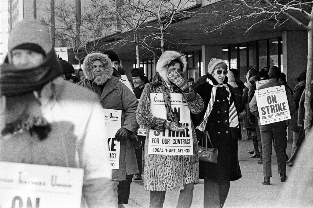Striking teachers bundled up against the cold - Chicago Sun-Times