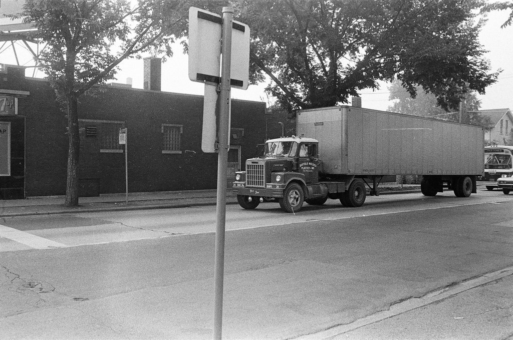 Neighborhood park and businesses up and down North Austin Avenue - Chicago Sun-Times