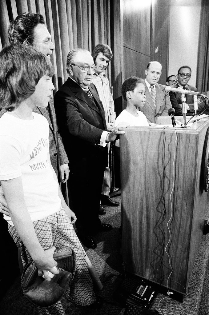 Mayor Daley announces plans for baseball schools - Chicago Sun-Times