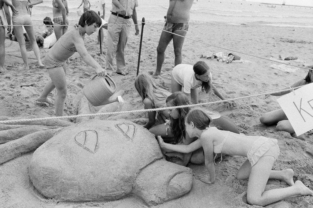 Sand sculptures - Chicago Sun-Times