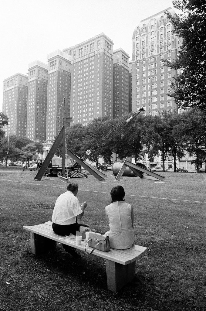 Large outdoor sculptures in Grant Park - Jerry Tomaselli for Chicago Sun-Times