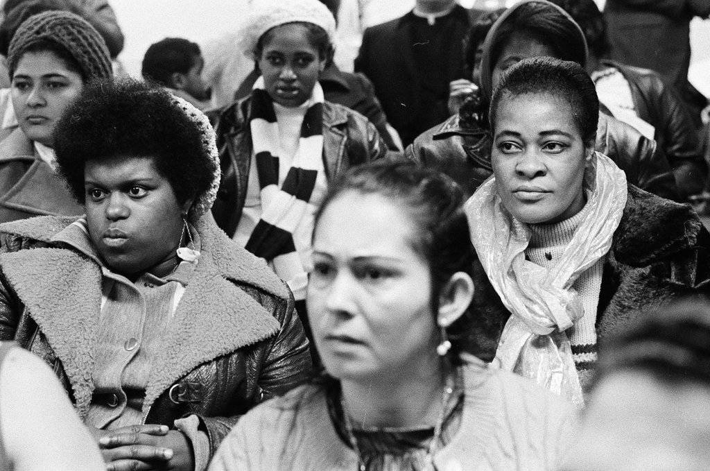 Members of Organization for a Better Austin protest at John Waner's office - M. Leon Lopez for Chicago Sun-Times
