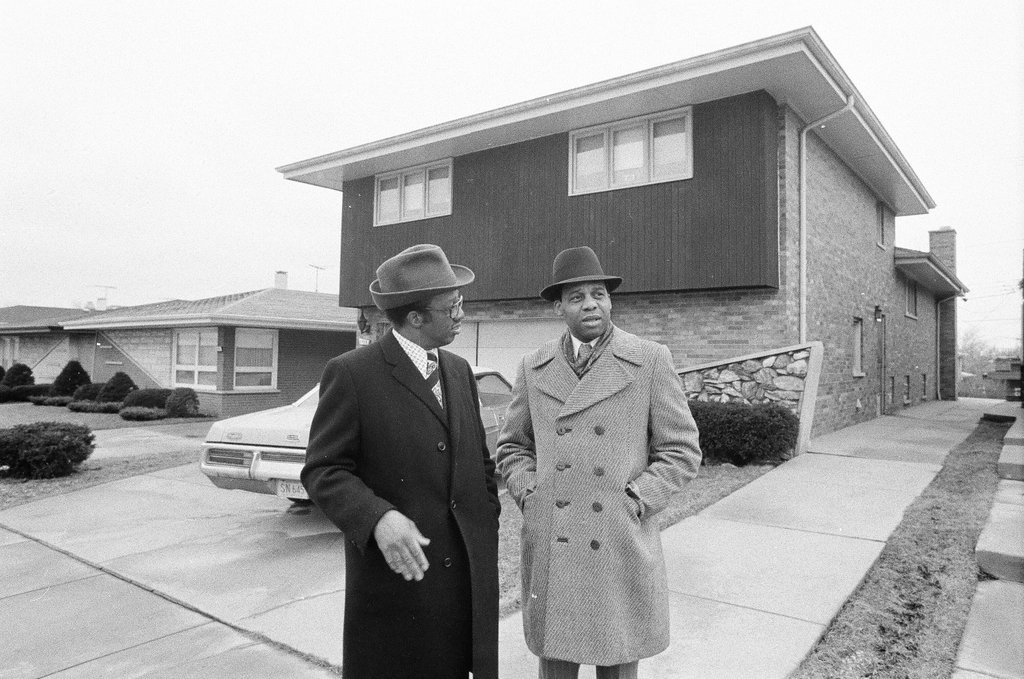 Homeowners in Chatham Park - Perry C. Riddle for Chicago Sun-Times