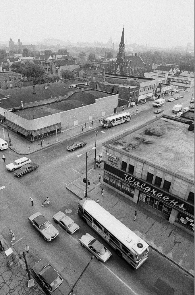 Intersections in South Chicago neighborhood - Bob Fila for Chicago Sun-Times