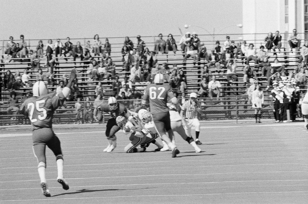 Robert Redford leaving football game - Larry Graff for Chicago Sun-Times
