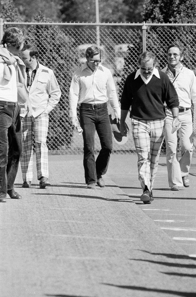 Robert Redford leaving football game - Larry Graff for Chicago Sun-Times